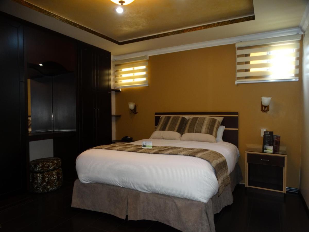 Hotel Mary Carmen 安巴托 外观 照片