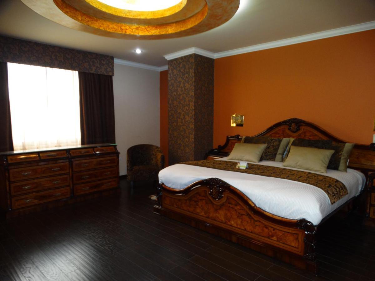 Hotel Mary Carmen 安巴托 外观 照片