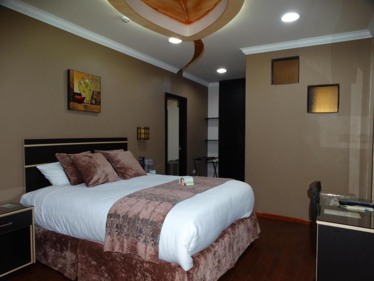 Hotel Mary Carmen 安巴托 外观 照片