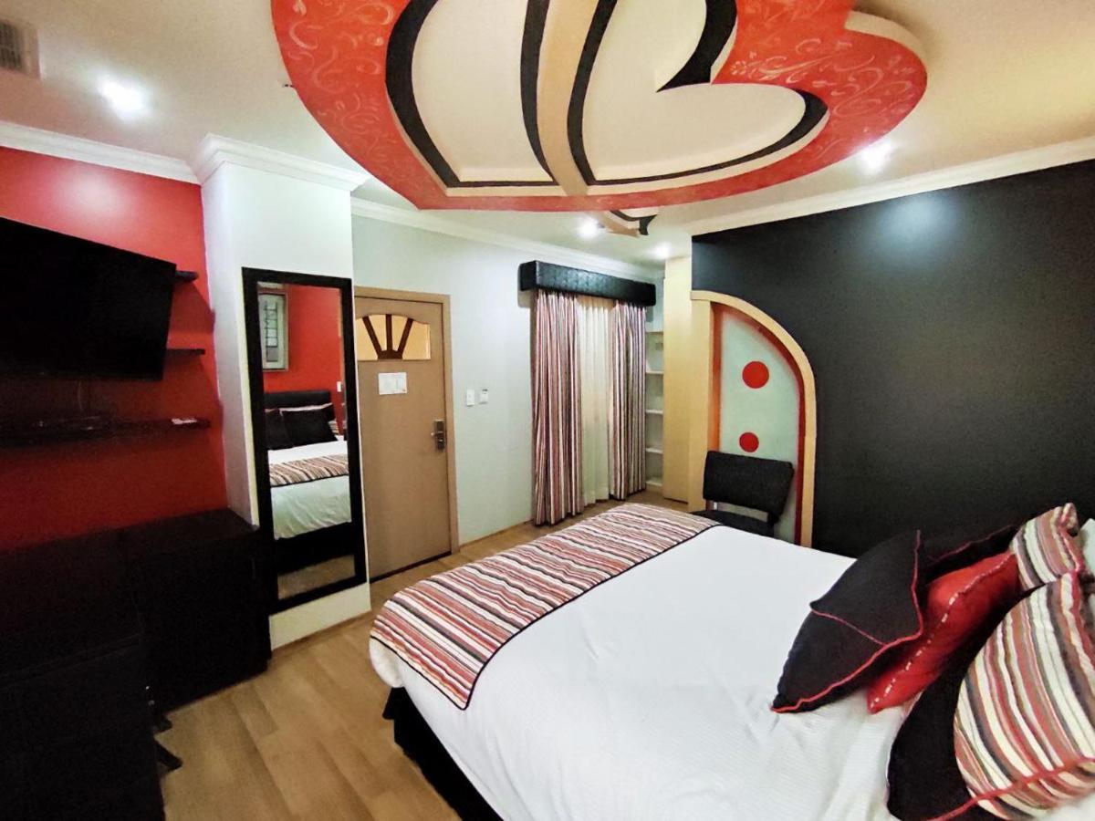Hotel Mary Carmen 安巴托 外观 照片