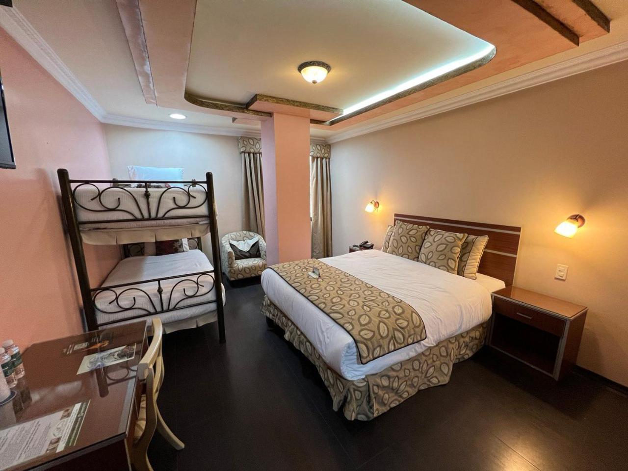 Hotel Mary Carmen 安巴托 外观 照片
