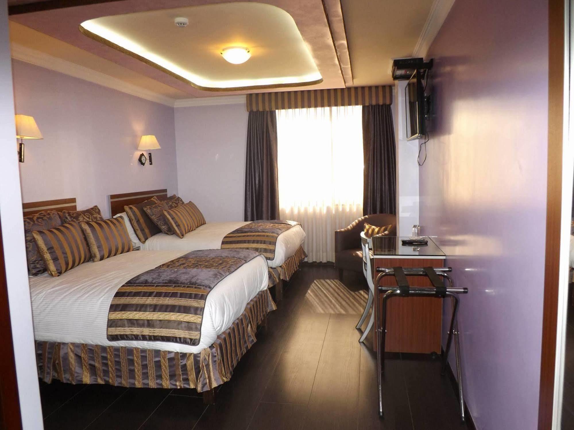 Hotel Mary Carmen 安巴托 外观 照片
